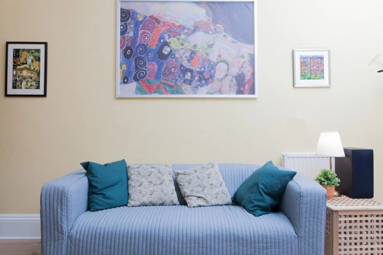 Elegant Traditional Edinburgh City Centre Flat 0*,  Velká Británie