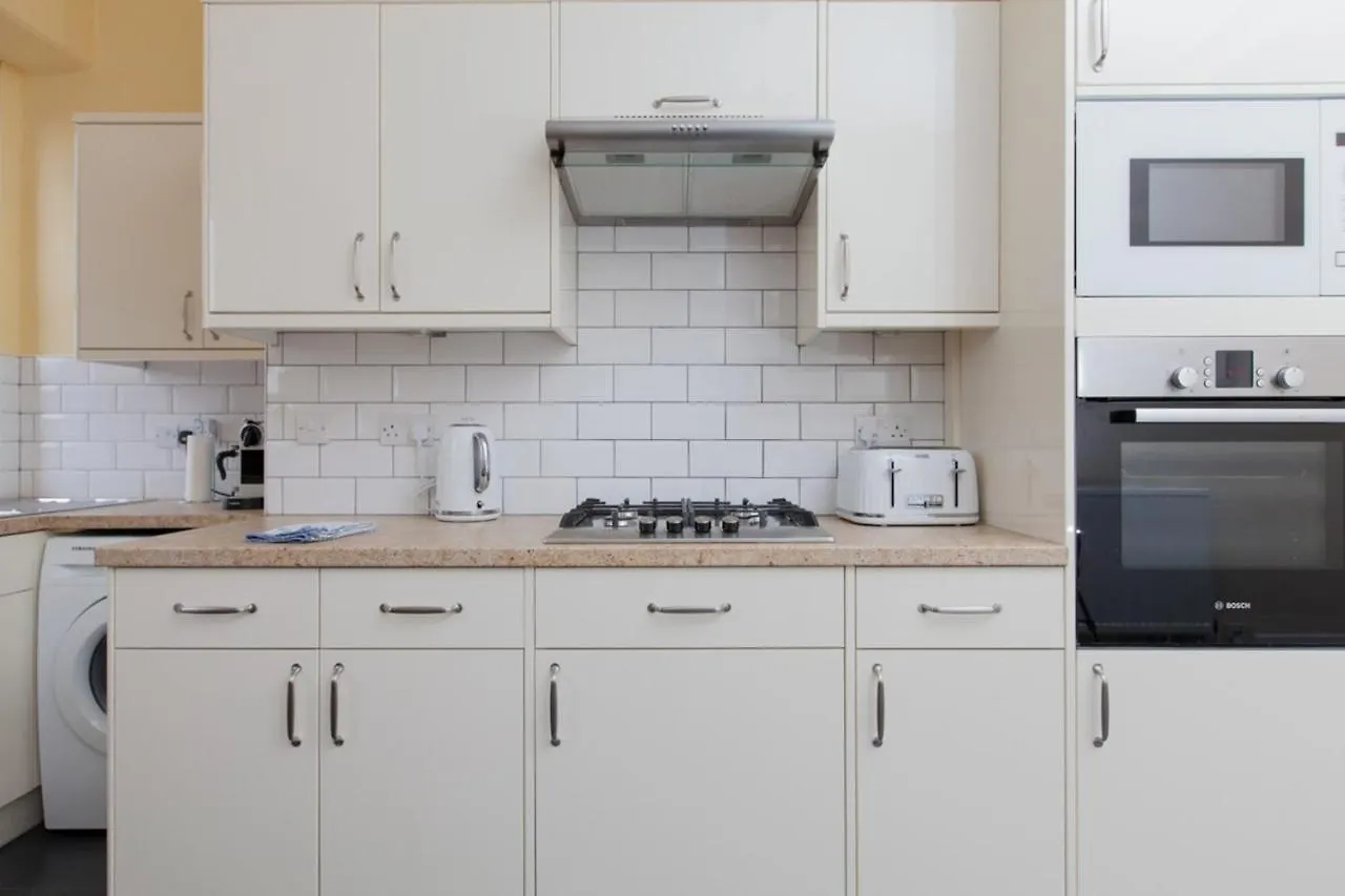 Elegant Traditional Edinburgh City Centre Flat Velká Británie